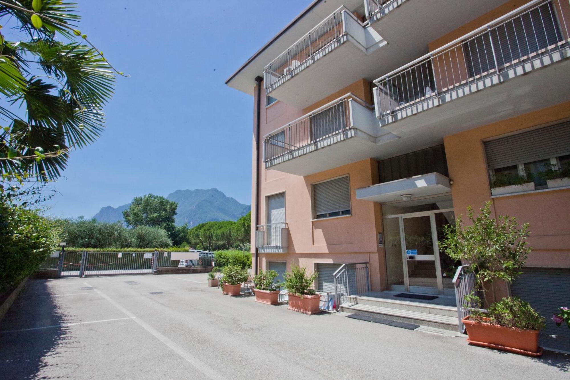 La Casa Di Lavinia Apartment Torbole Sul Garda Ngoại thất bức ảnh